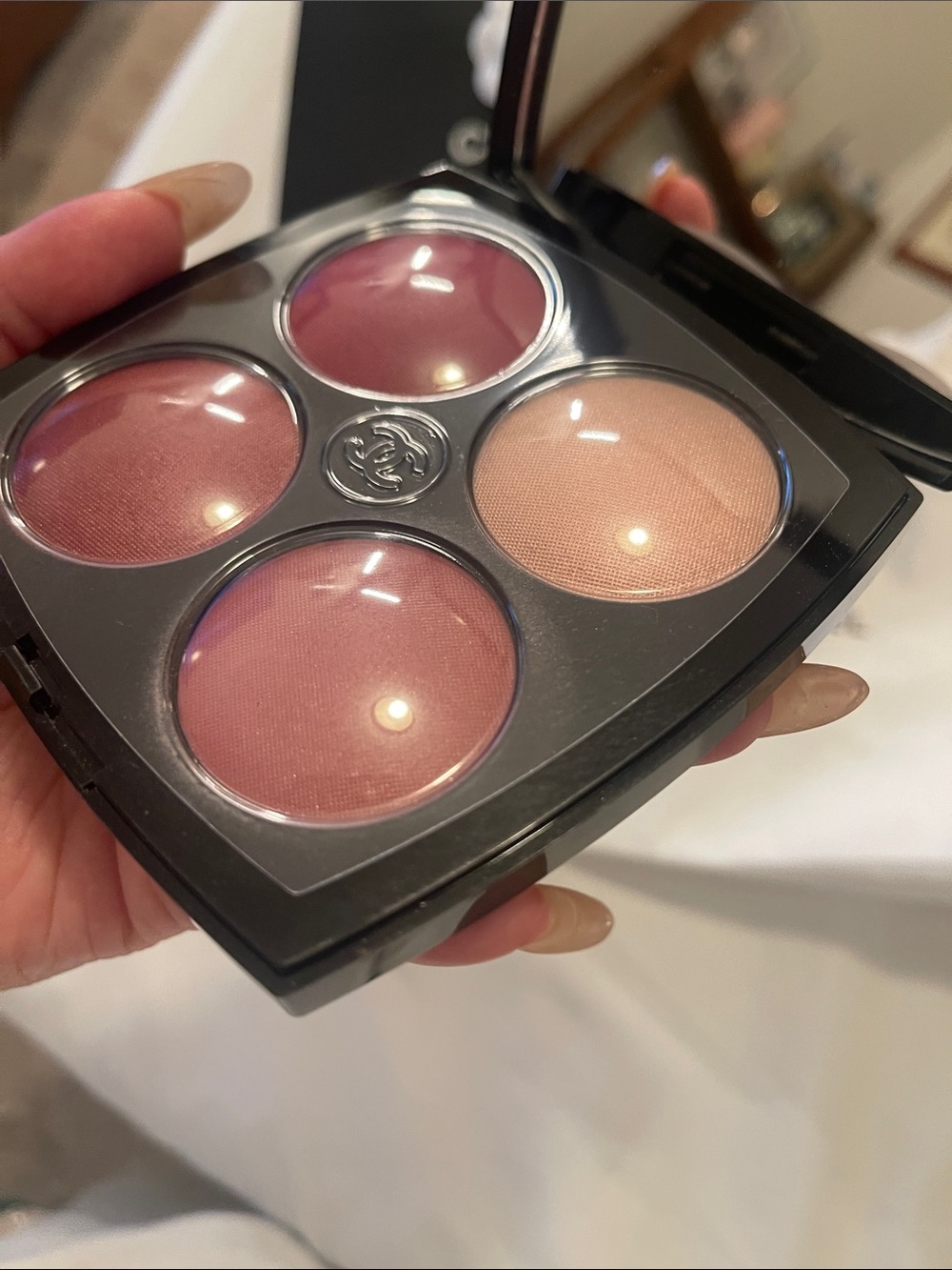 AUTHENTIC CHANEL ROUGE NOIR CONFIDENCE EYE SHADOW + BLUSH  PALETTE - Picture 4 of 5